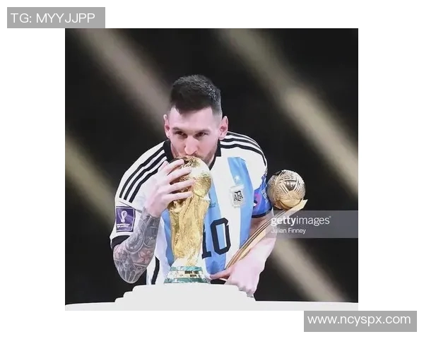 足球传奇人物：从贝利到梅西，他们如何塑造了现代足球的辉煌历史